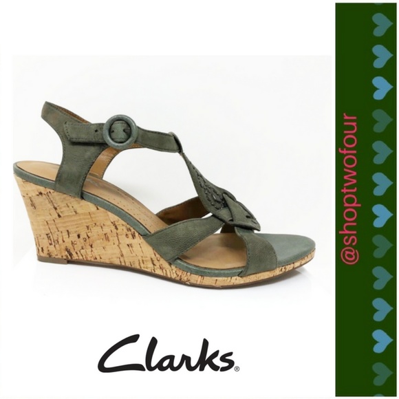 clarks olive green sandals